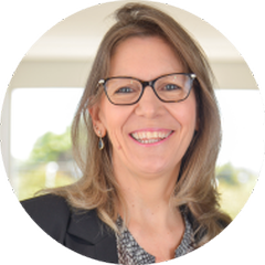 Prof. Dr. Helena Carasek
